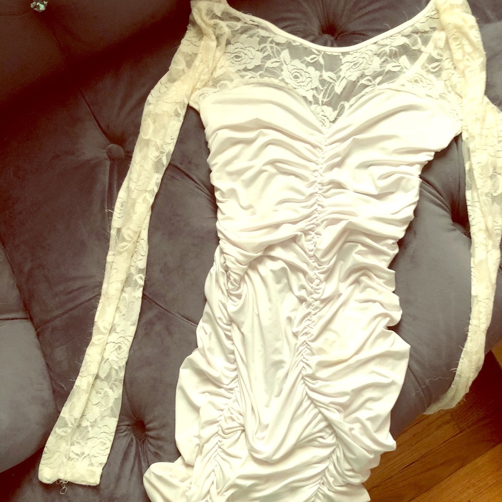White lace top scrunch dress